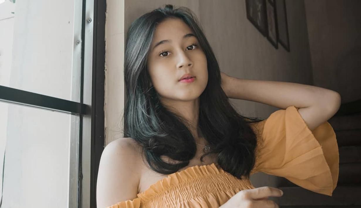 video kreator rusia muncul di video dan bikin semua fokus bokep