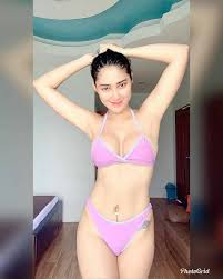 <Data:** ngewe memek sempit cewek asia diperustakaan  @  Trending